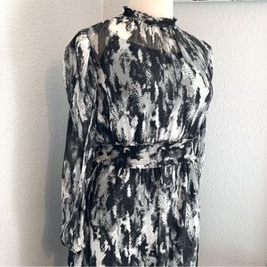 Vera Wang Midi Dress
